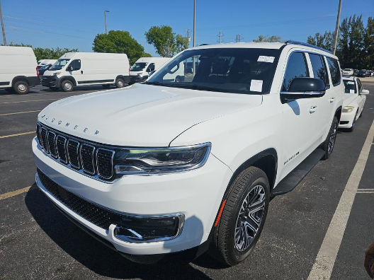 2025 Jeep Wagoneer L Series II 4x4 in Bright White Clearcoat — front three-quarter view