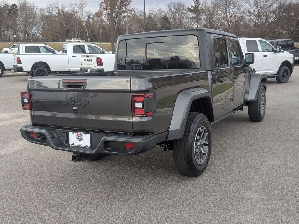 2026 Jeep Gladiator — detail view